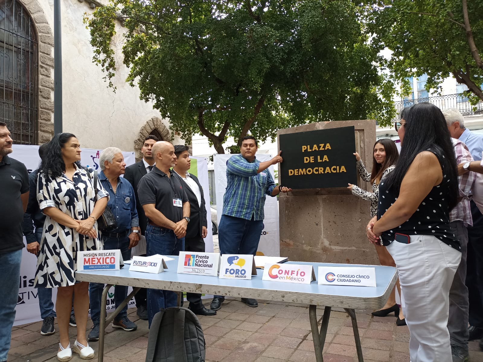 Inauguración Plaza de la Democracia